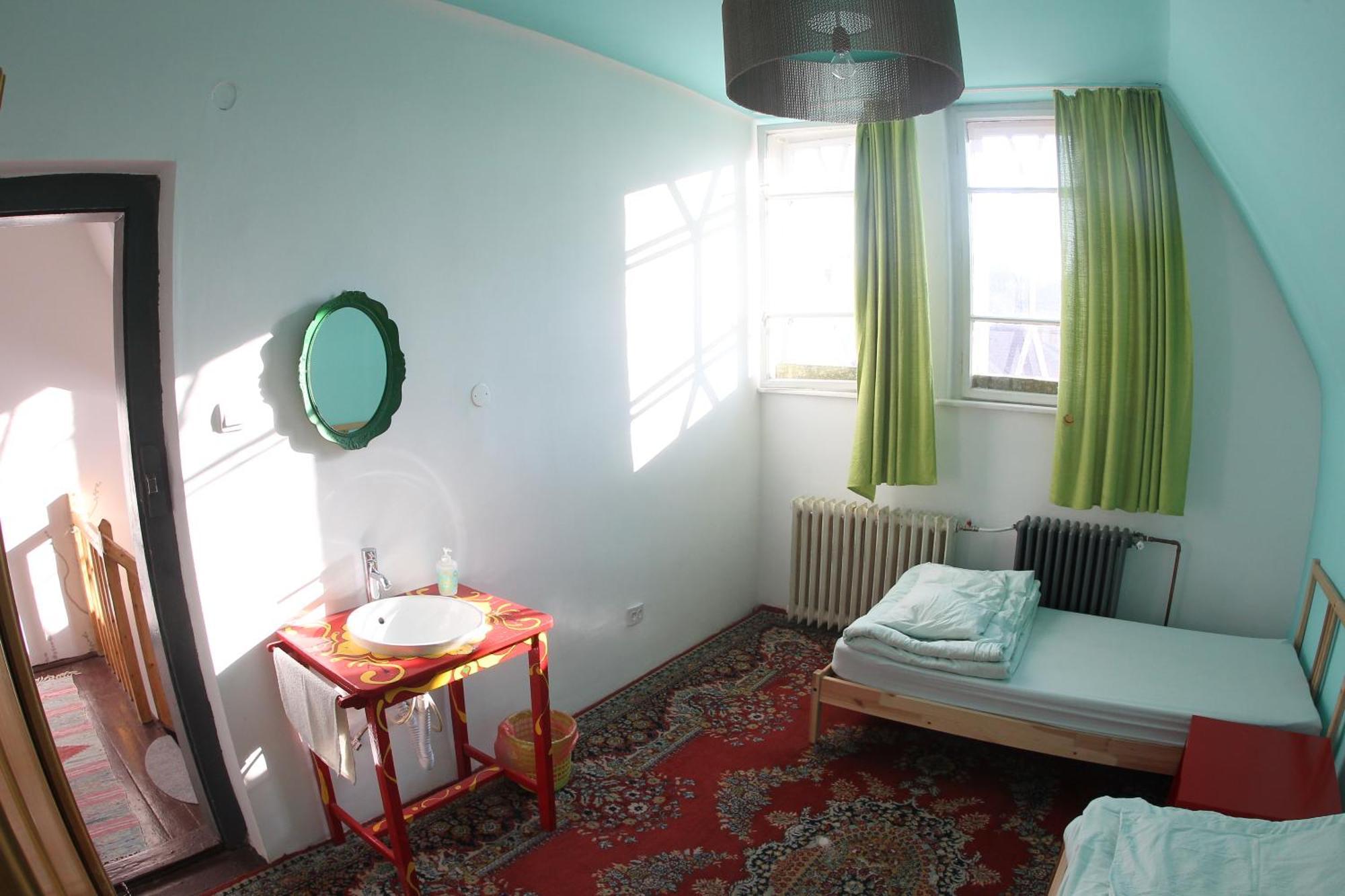 Hostel Costel Timisoara Ngoại thất bức ảnh