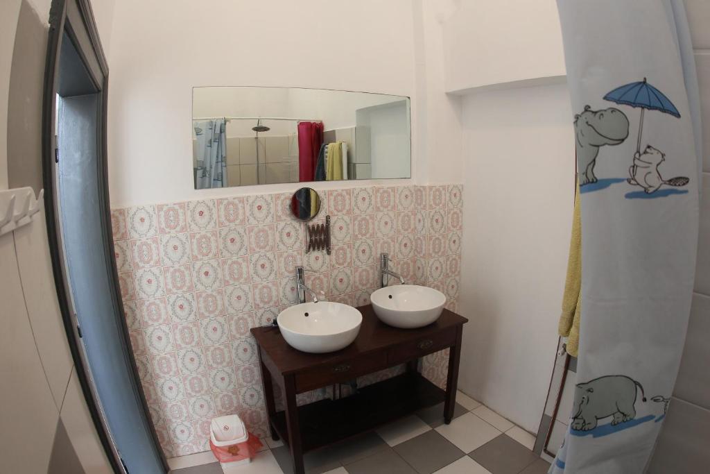 Hostel Costel Timisoara Ngoại thất bức ảnh